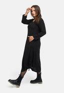 A-linjainen mekko rypytyksellä 'Ferina'