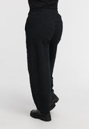 'Floréa' Broek – wijd gesneden, gestructureerd & met stretch