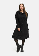 'Brunel' Kleid – Cowl-Neck, seitliche Raffung & Midilänge