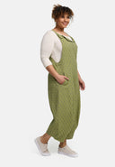 ‘Olina’ Latzhose – luftig, verspielt & ultra-bequem