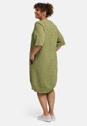 'Olina' Klänning – lätt, strukturerad & mjukstretch