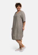 'Olina' Klänning – lätt, strukturerad & mjukstretch