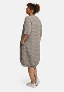 'Olina' Klänning – lätt, strukturerad & mjukstretch