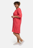 'Crissa' klänning – plisserad, mjuk & figursmickrande