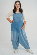 'Sky' Hängselbyxor – Premium-Denim, Ombre & Lappdetaljer